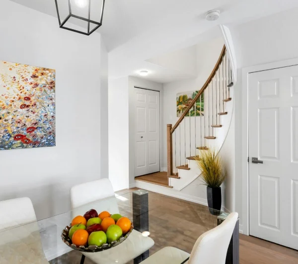 Auctions: Unit vs House
